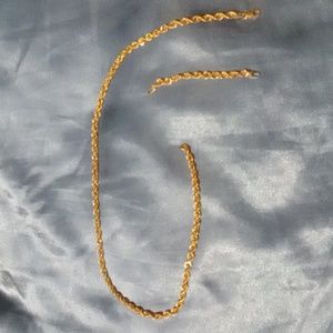 Necklace..Please read description!!!